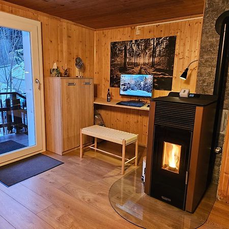 Petit Chalet Rustique Et Bucolique Bovernier Εξωτερικό φωτογραφία